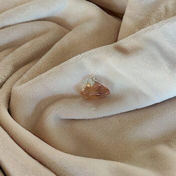 Wisiorek z naturalnego kamienia - ametryn